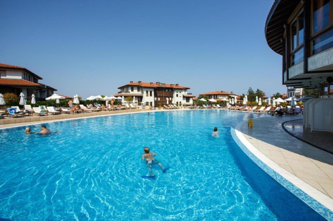 Eve Santa Marina Apartments II - Sea, Pools, Relax Sozopol Esterno foto